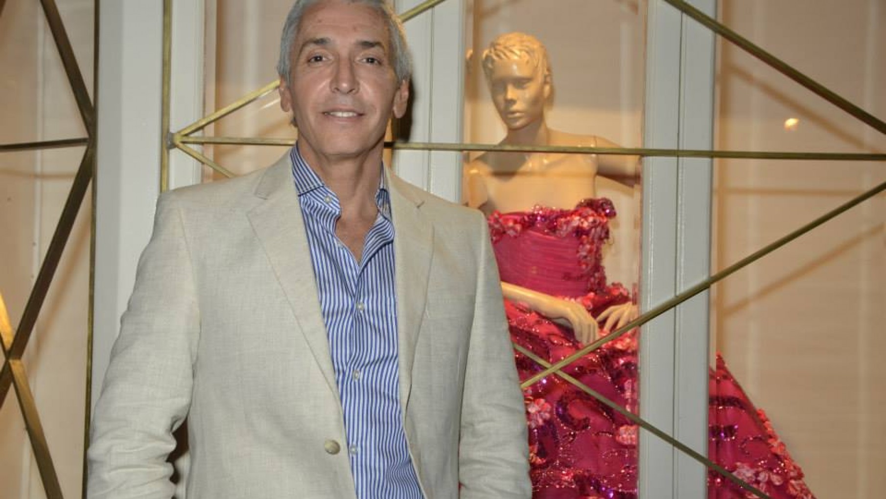 Ariel Quintana inauguró nuevo atelier