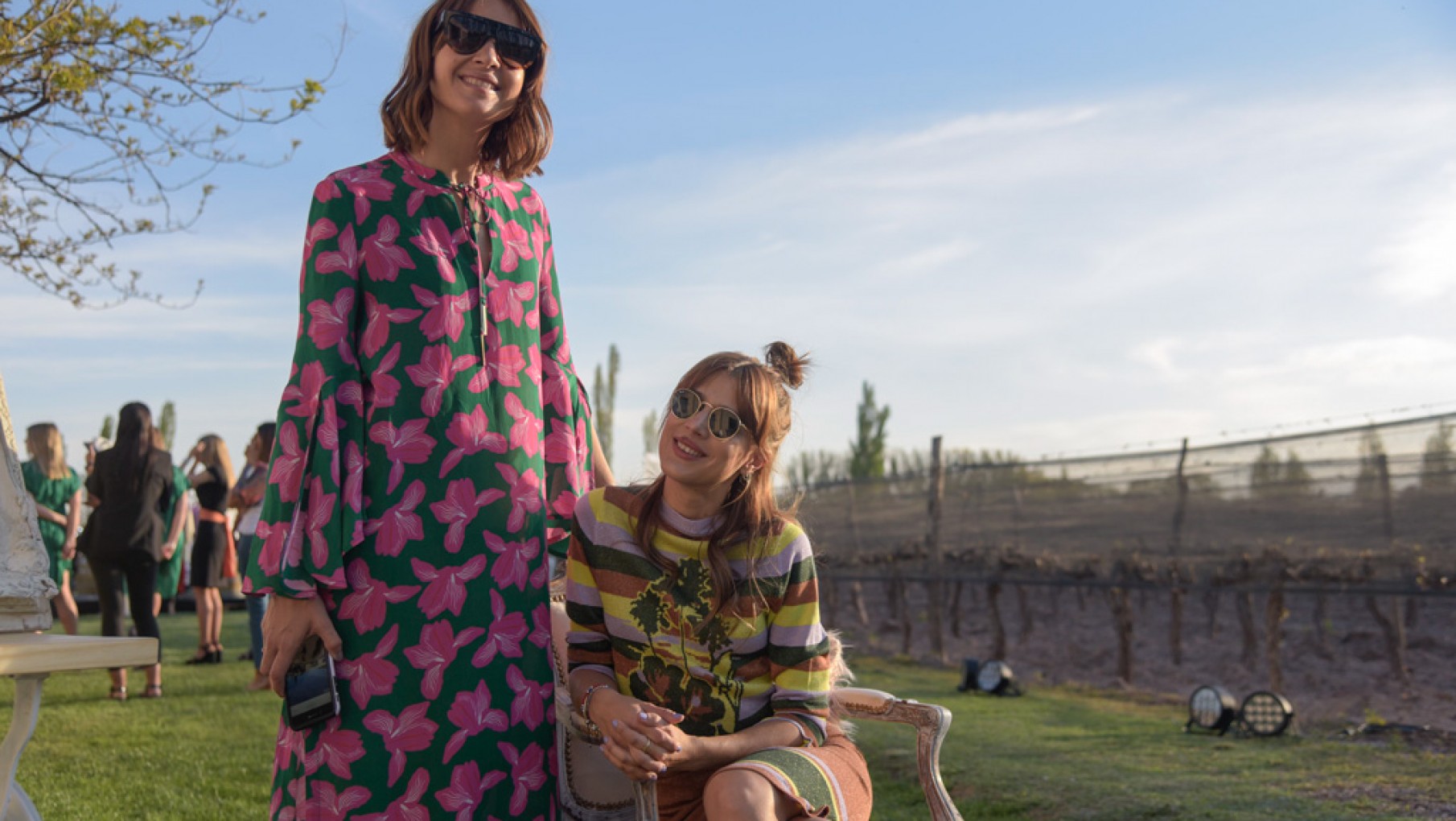 Dante Robino celebró el mes de la mujer junto a las influencers ‘Muy Mona’