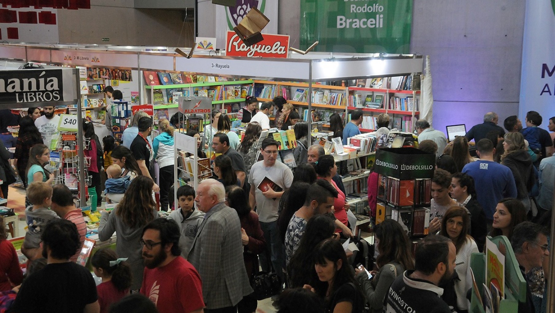 Cinco autores que vienen a la Feria del Libro y no conocés, pero deberías