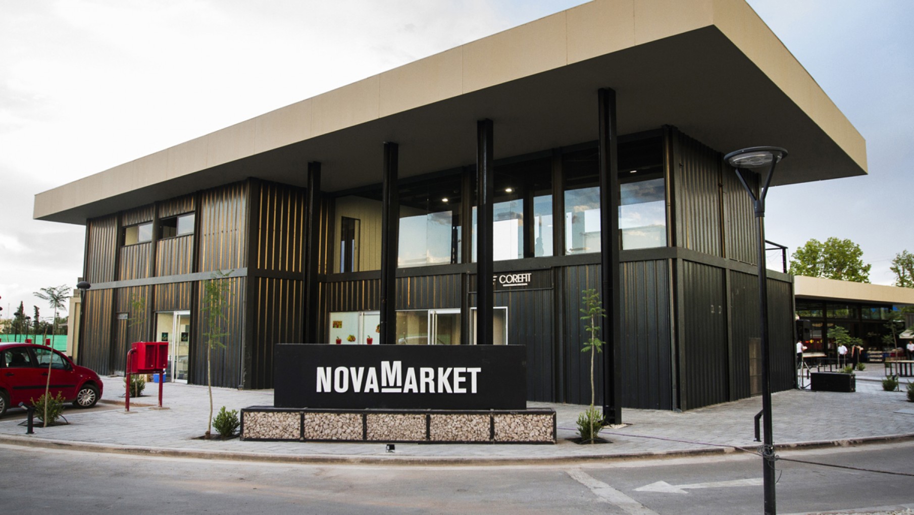 NovaMarket, un centro de paseo y compras diferente
