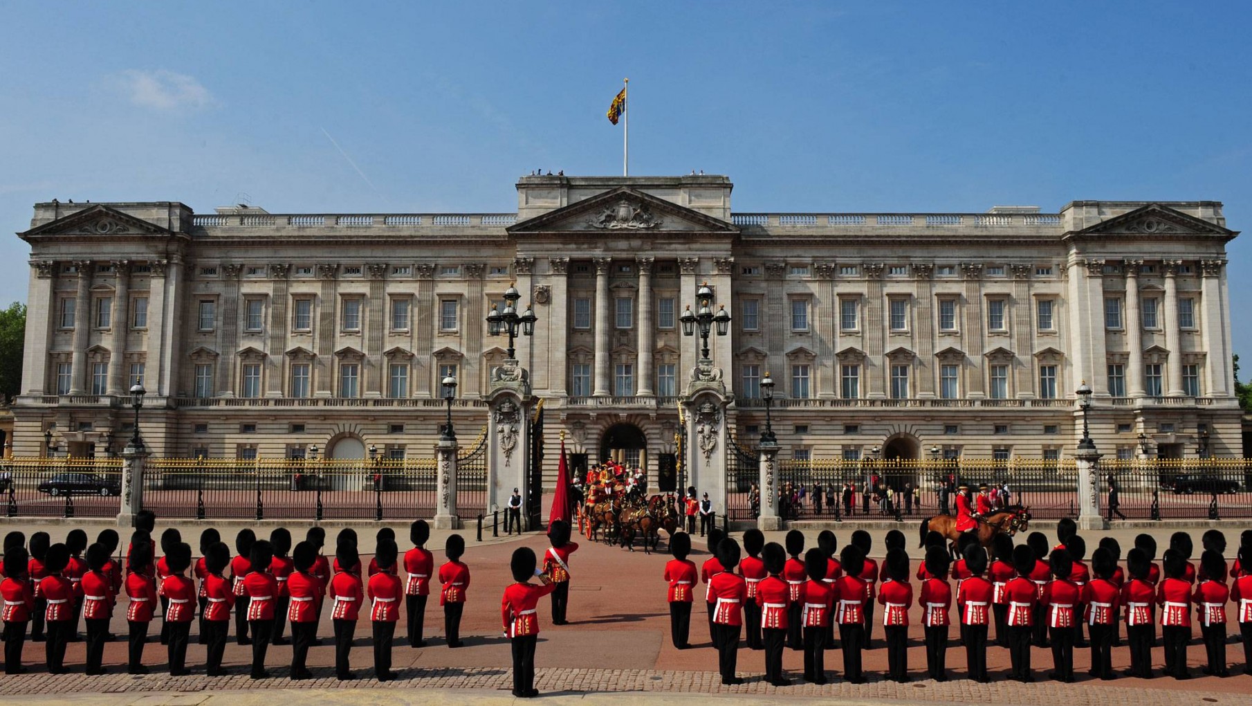 Google Maps muestra un curioso detalle al buscar el palacio de Buckingham