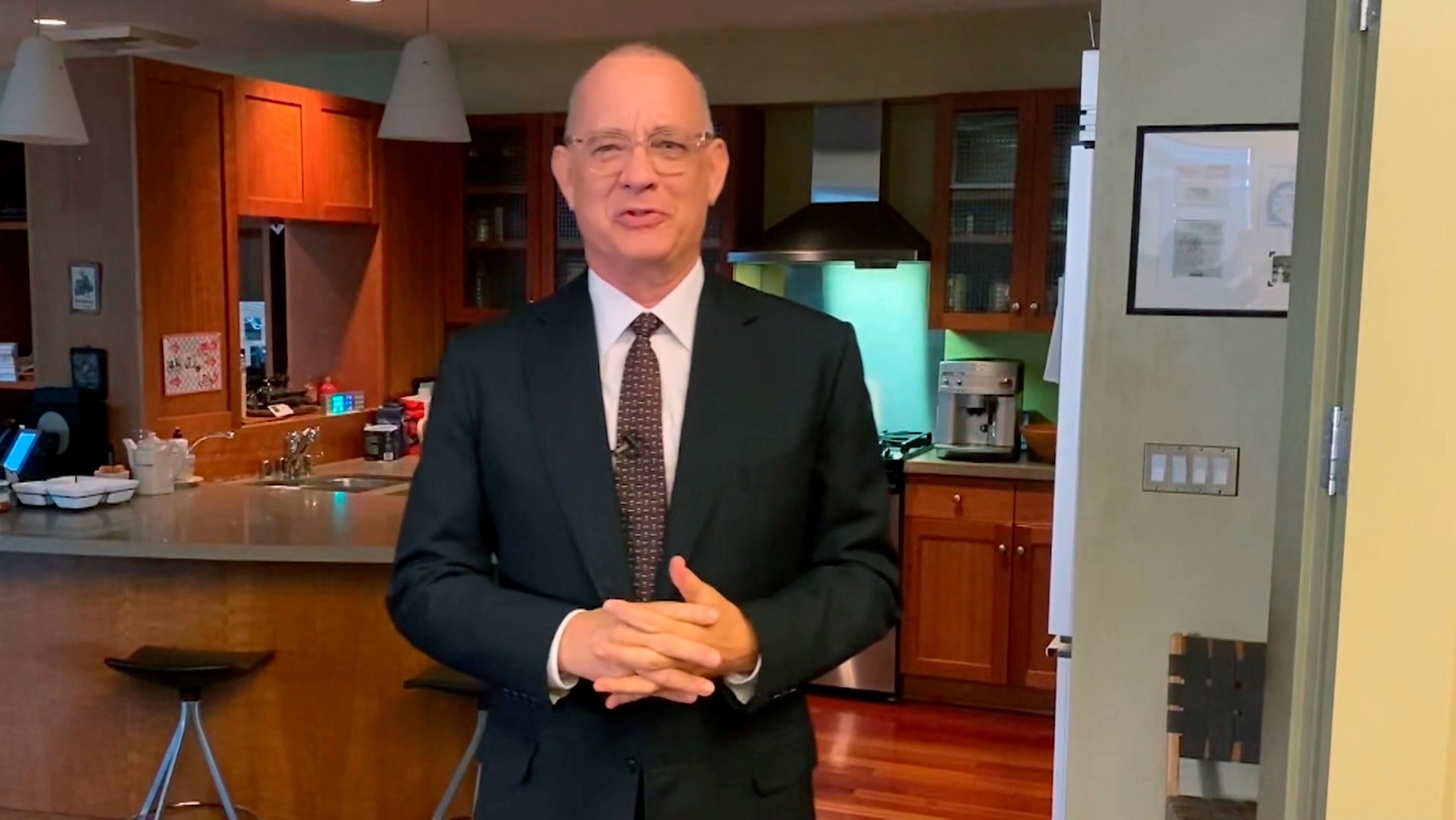 Tom Hanks volvió a la televisión después de tener coronavirus